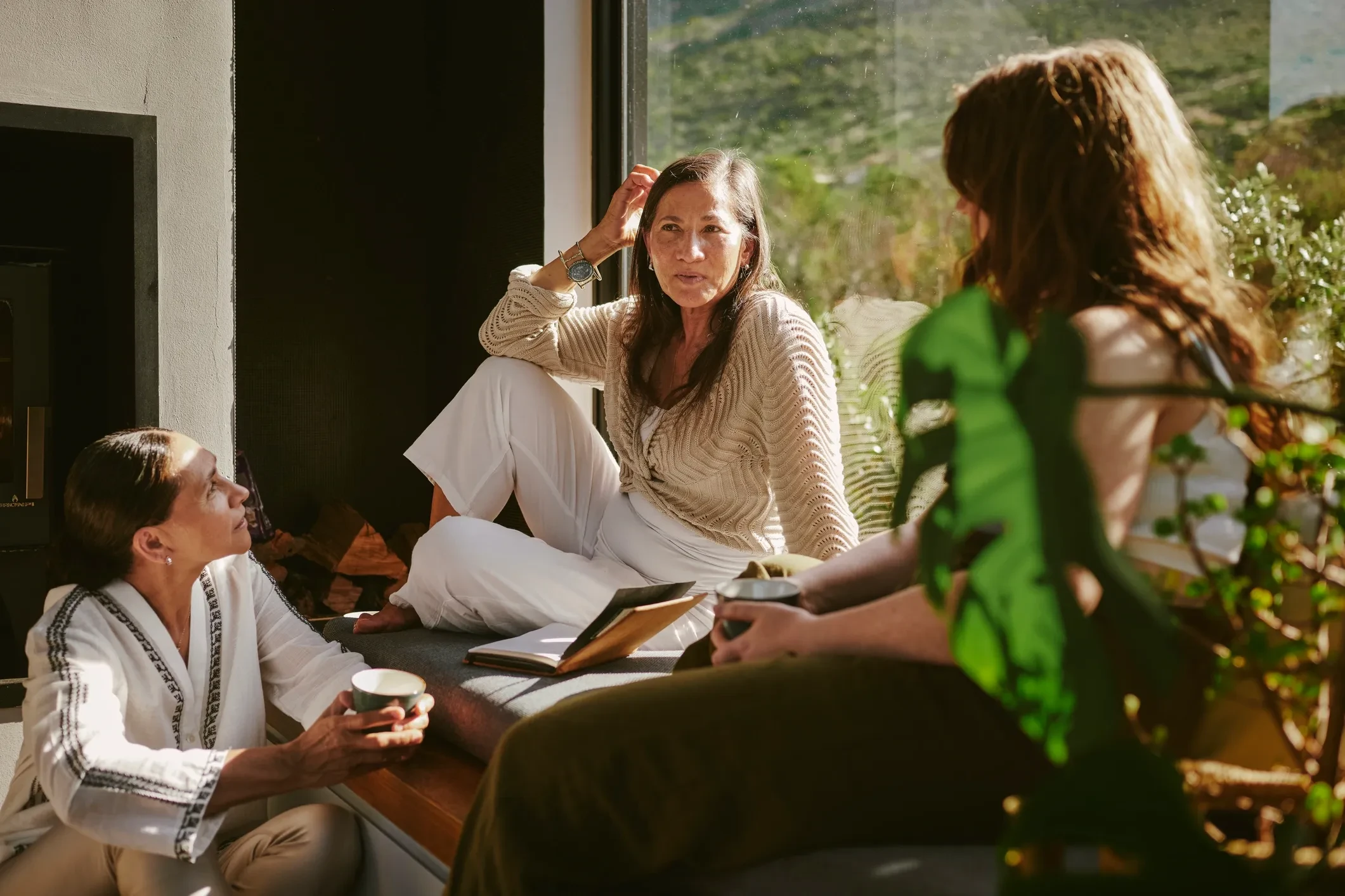 The Her Crave Collective — women in thoughtful conversation